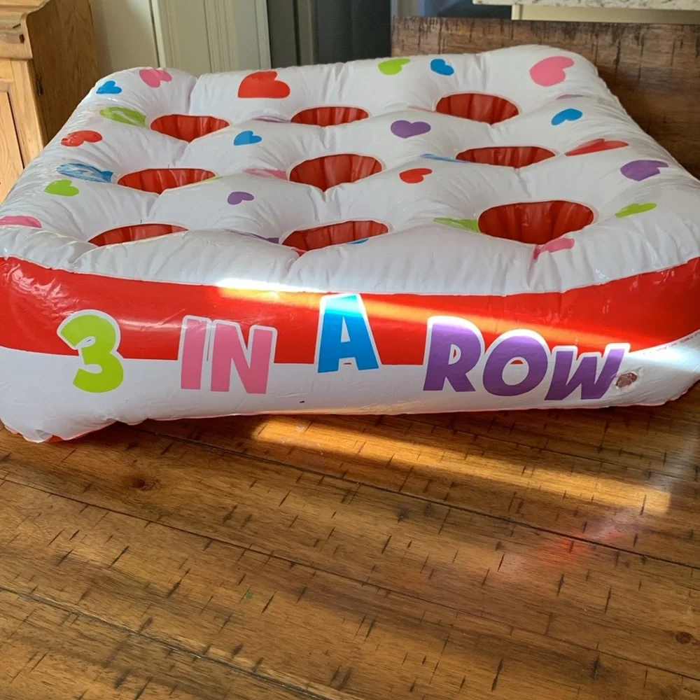 Valentine XOXOXO Tic Tac Toe Inflate Game